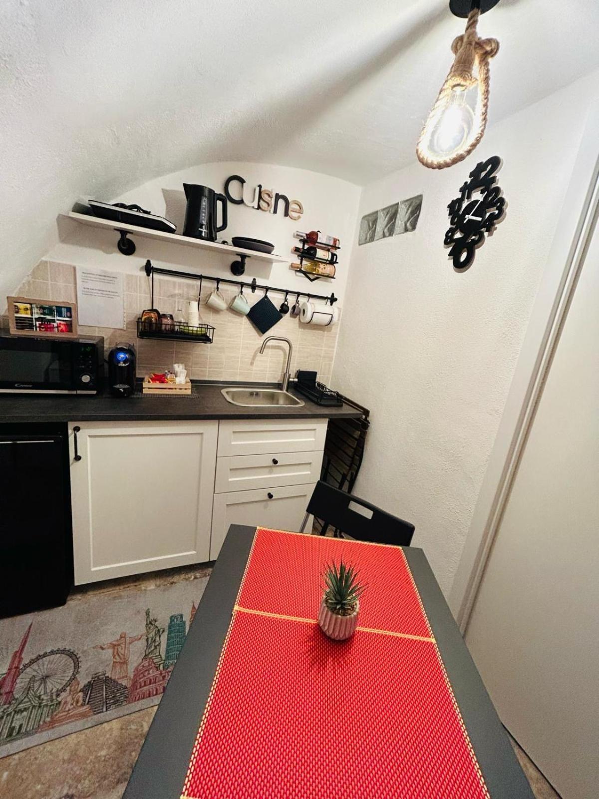 Cantovi Apartment Bari